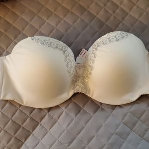 NWT Victoria Secret Strapless bra 34C